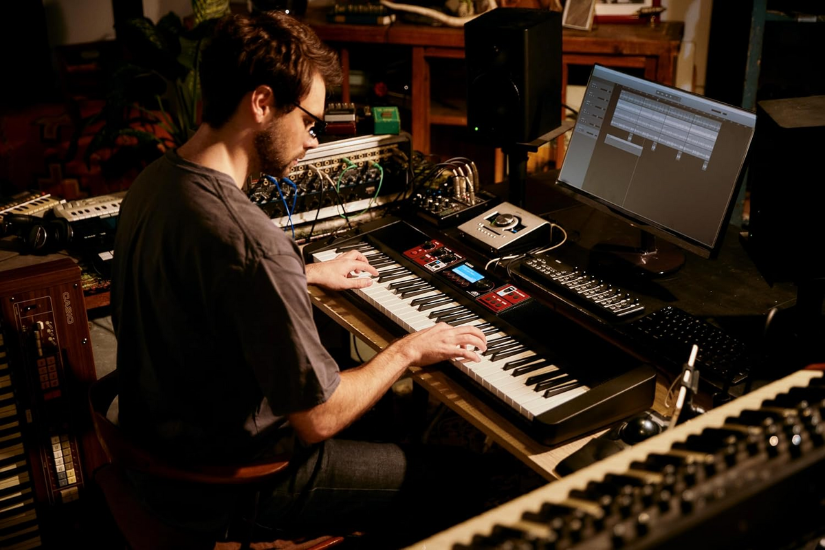 Casio Casiotone 61-Key Vocal Synthesis Keyboard