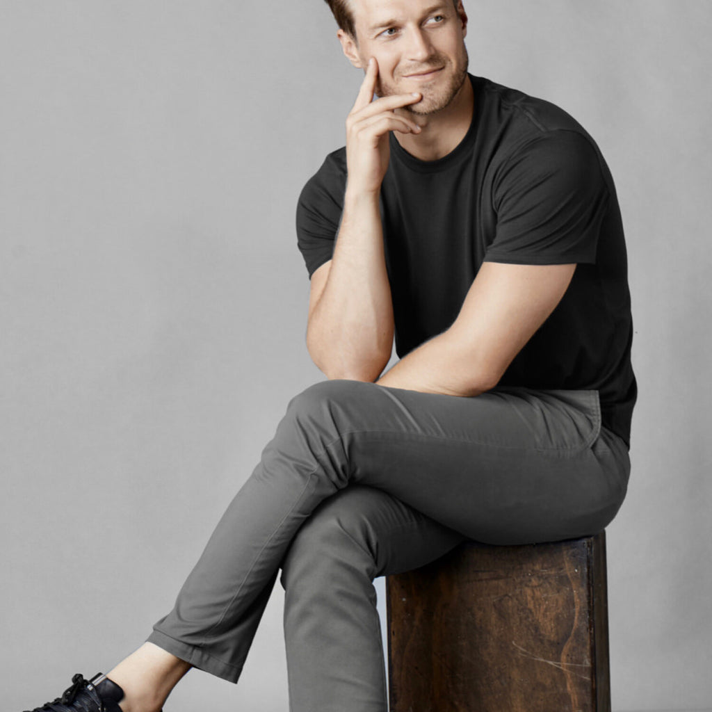 Feel Good Chinos // Faded Black