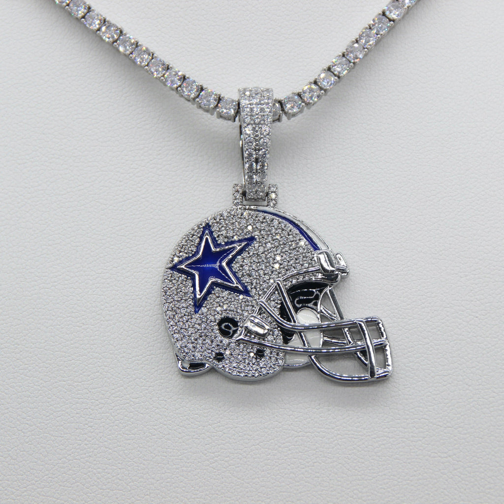 Dallas Cowboys Helmet Pendant Necklace – Sparkling Zircon Gift for Football Fans