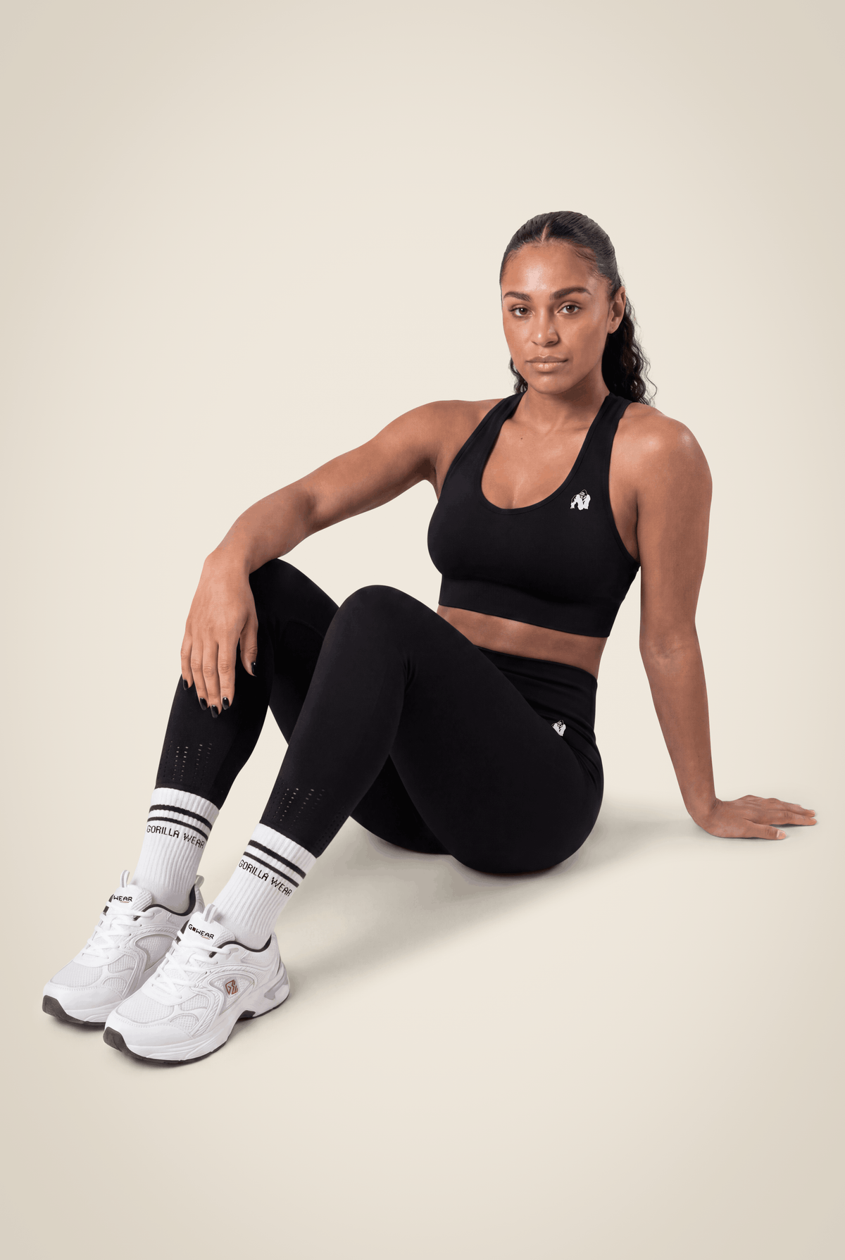 Neiro Seamless Sports Bra - Black