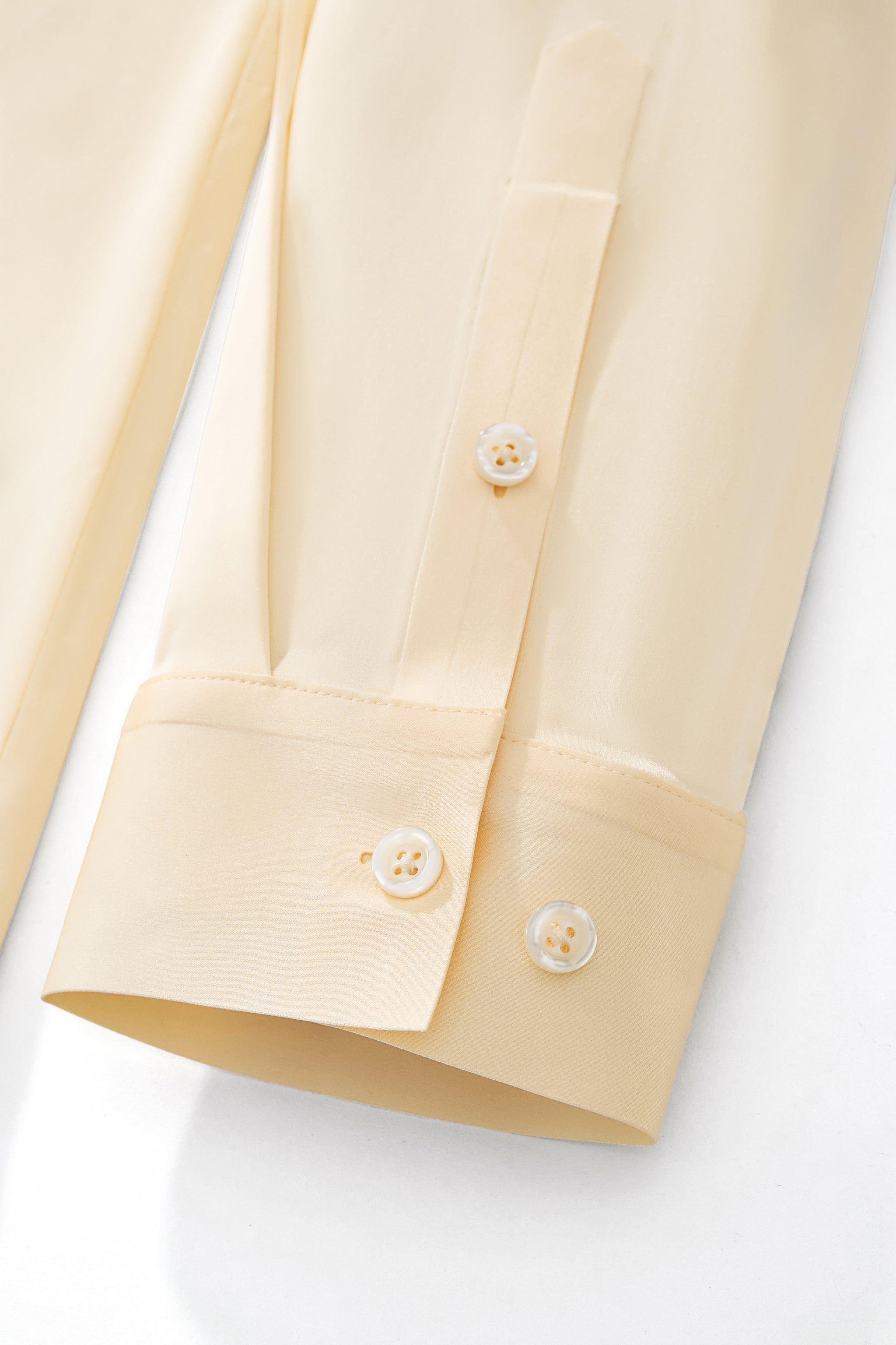 SIGNATURE SATIN STITCHLESS LS Shirt IVORY