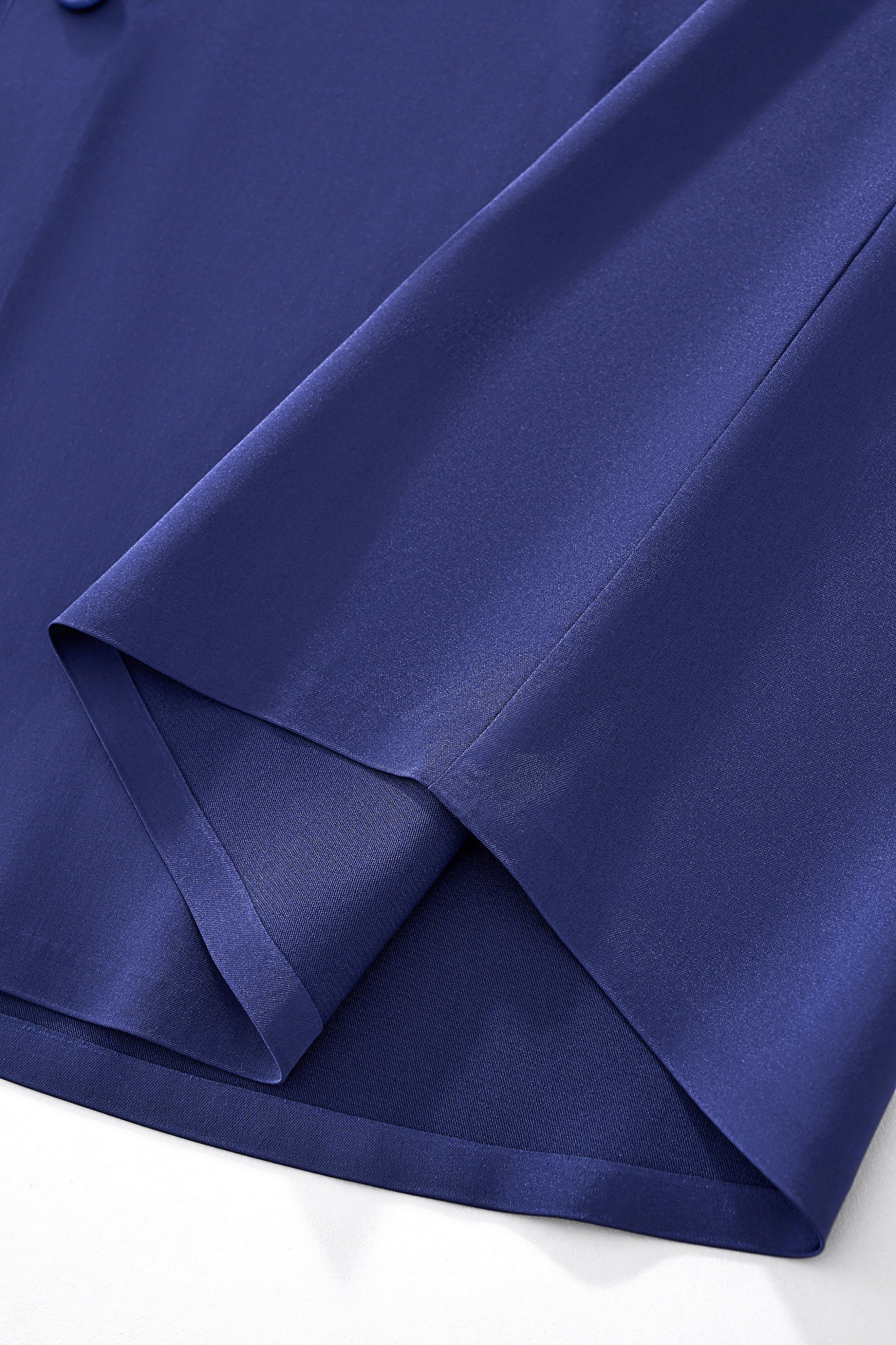 SIGNATURE SATIN STITCHLESS LS Shirt NAVY