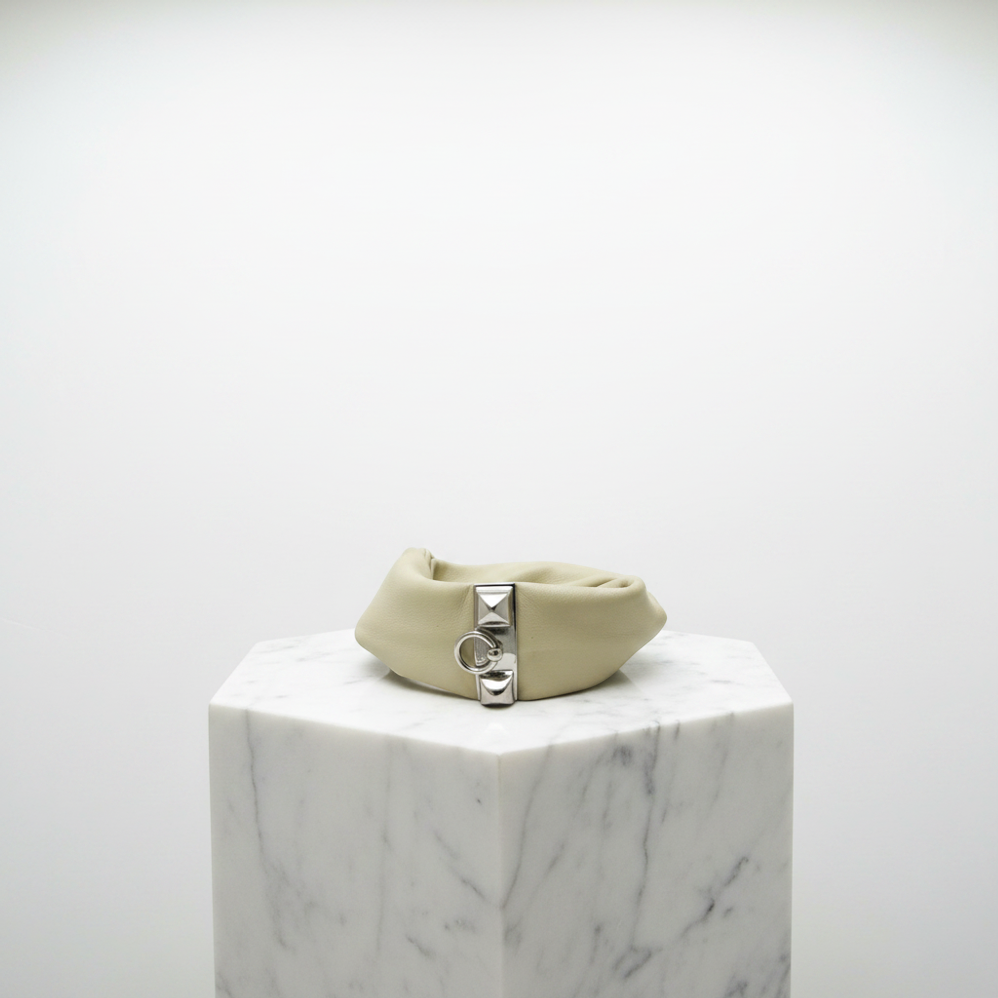 Hermès Médor · Petit H · Leather Bangle