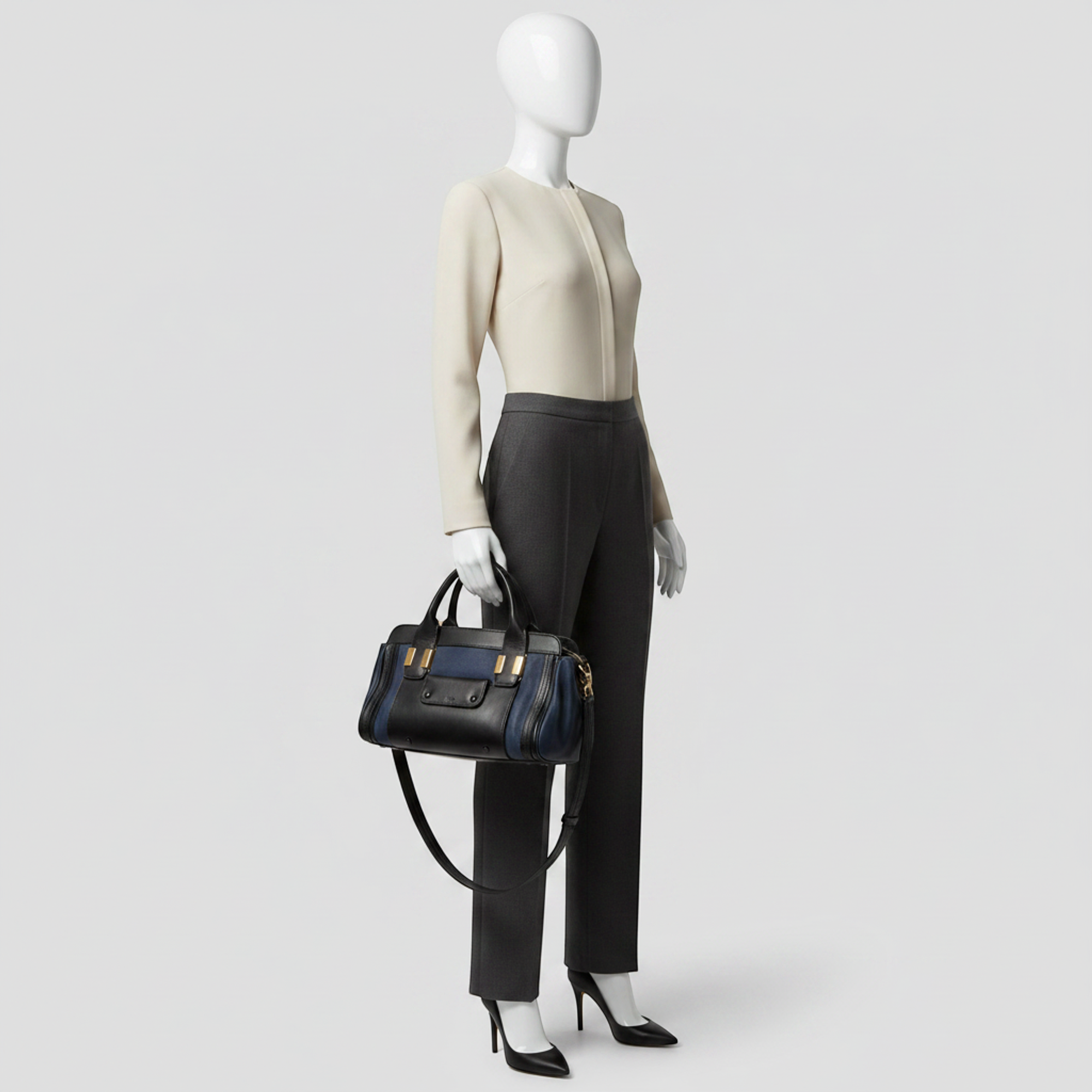 Chloé Alice · Leather