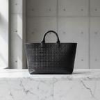 Bottega Veneta Intrecciato · Leather