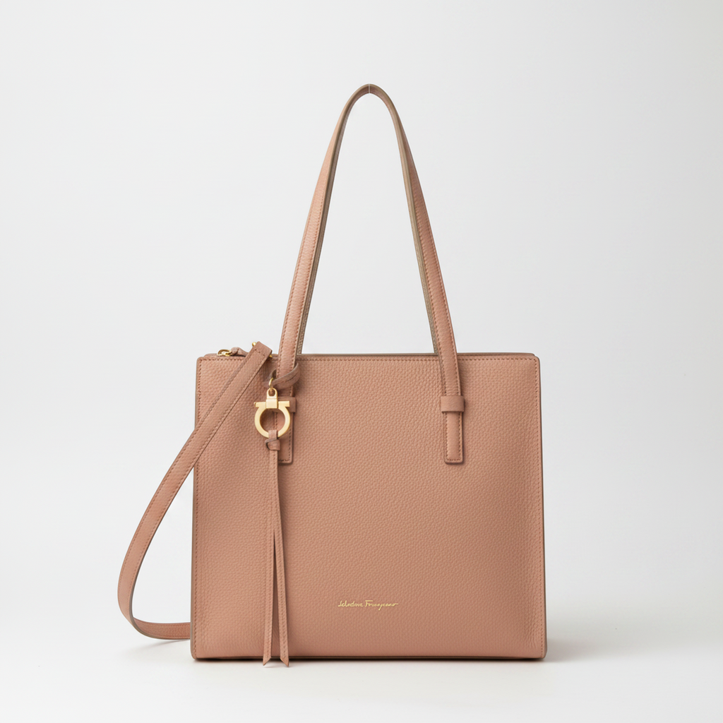 Salvatore Ferragamo Amy · Leather · Coral