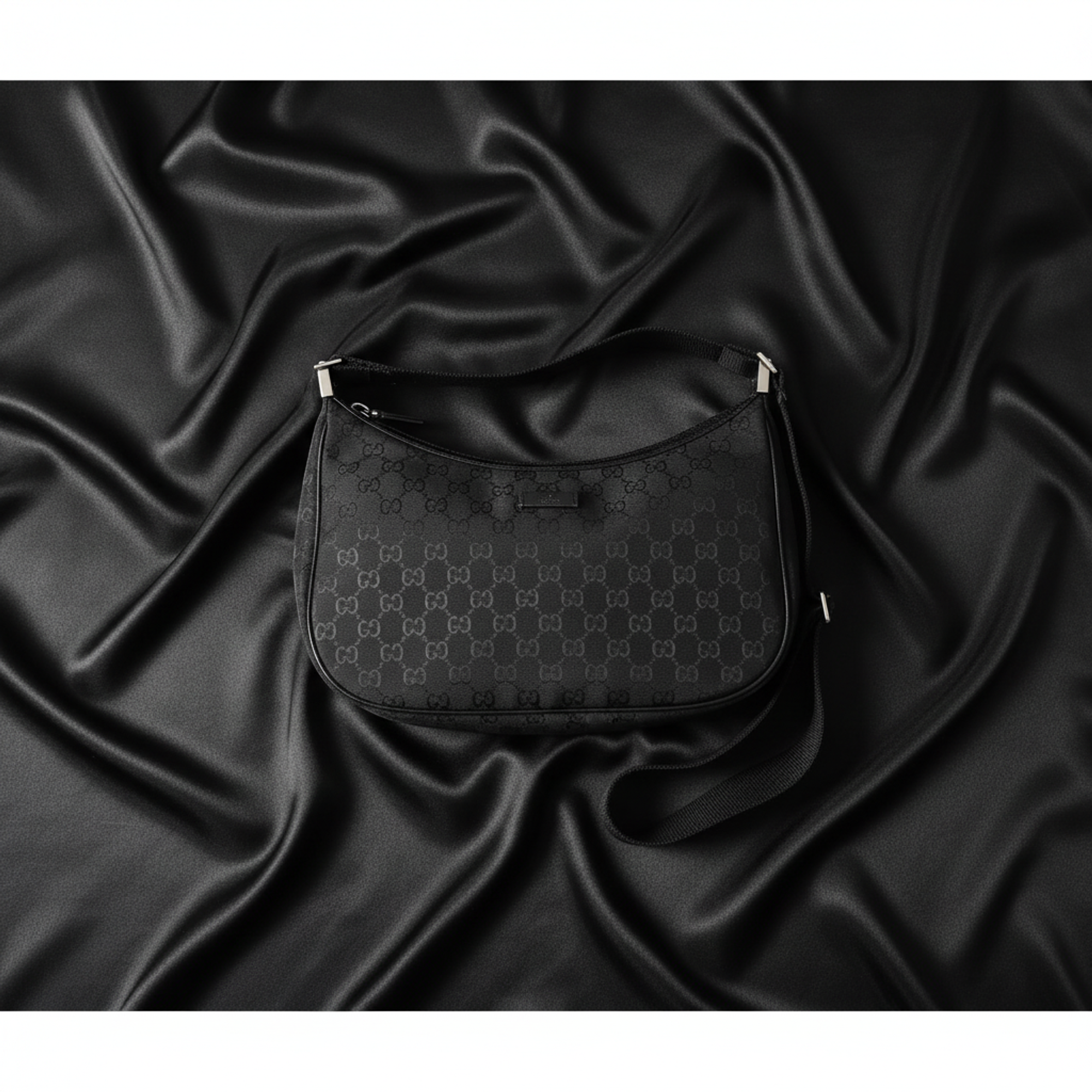 Gucci GG Canvas · Shoulder Bag