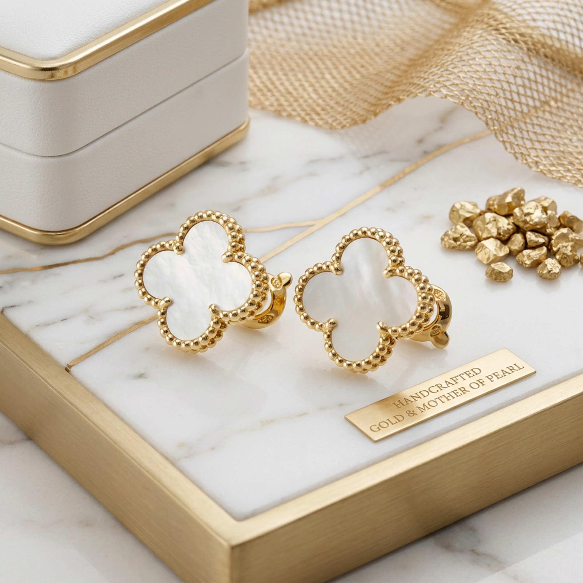 Van Cleef & Arpels Alhambra · Mother of Pearl