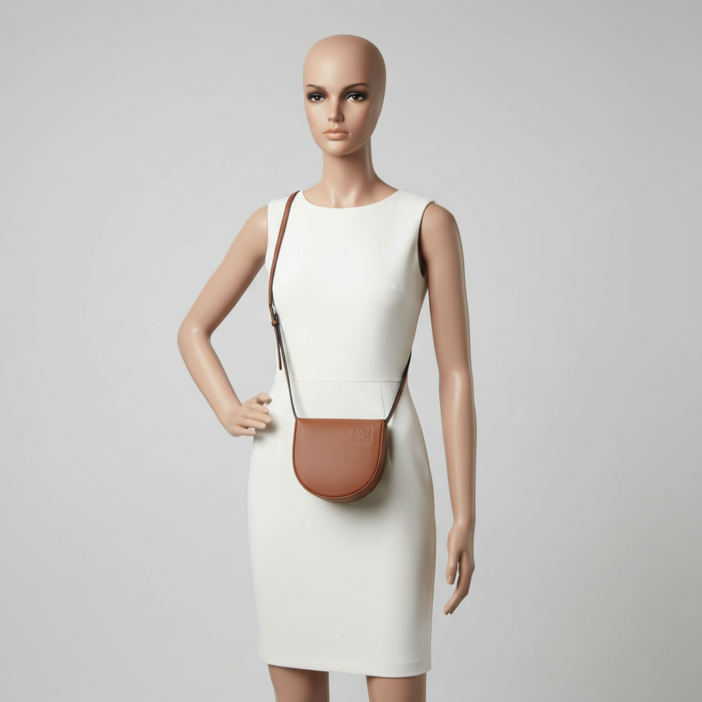 Loewe Heel Pouch Small · Leather