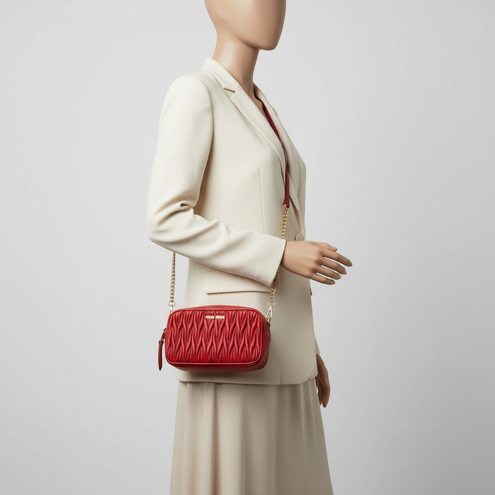 Miu Miu Matelassé · Chain Pouch