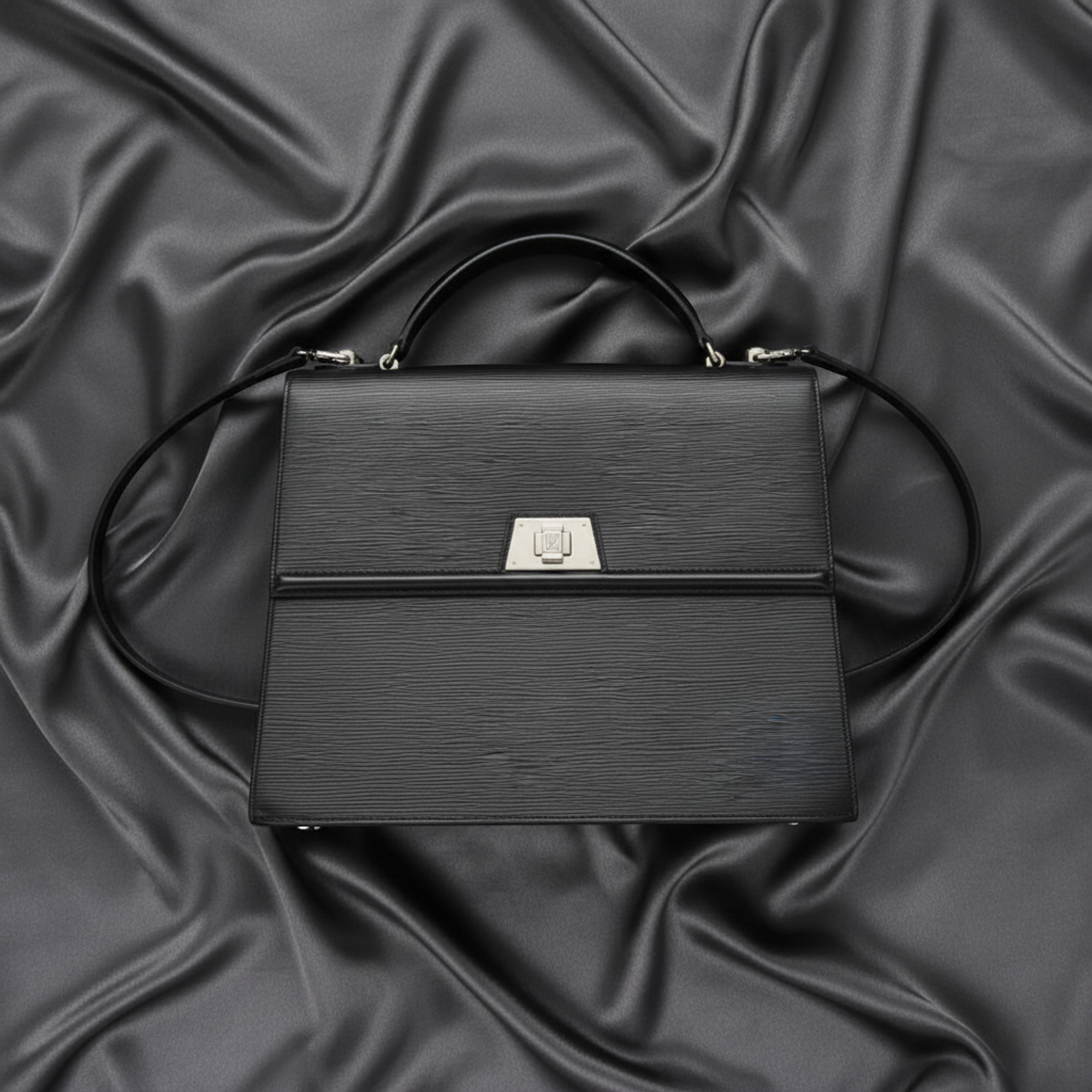 Louis Vuitton Sevigne GM · Epi Leather