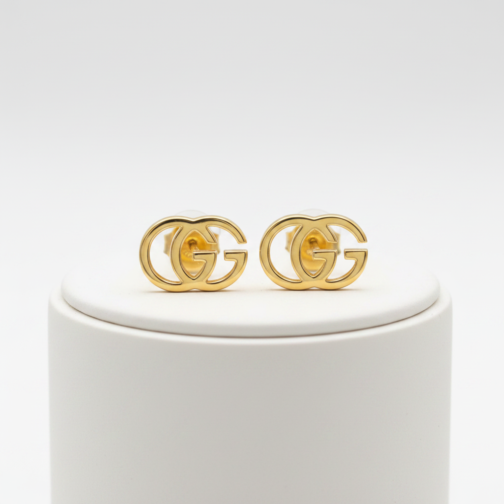Gucci GG Running · 18K Yellow Gold · Studs