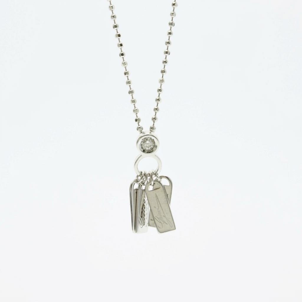 Gucci Diamond Tag · 18K White Gold