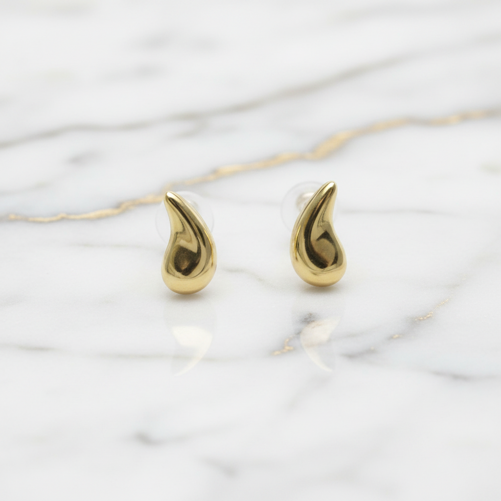 Tiffany Teardrop Studs · 18K Yellow Gold