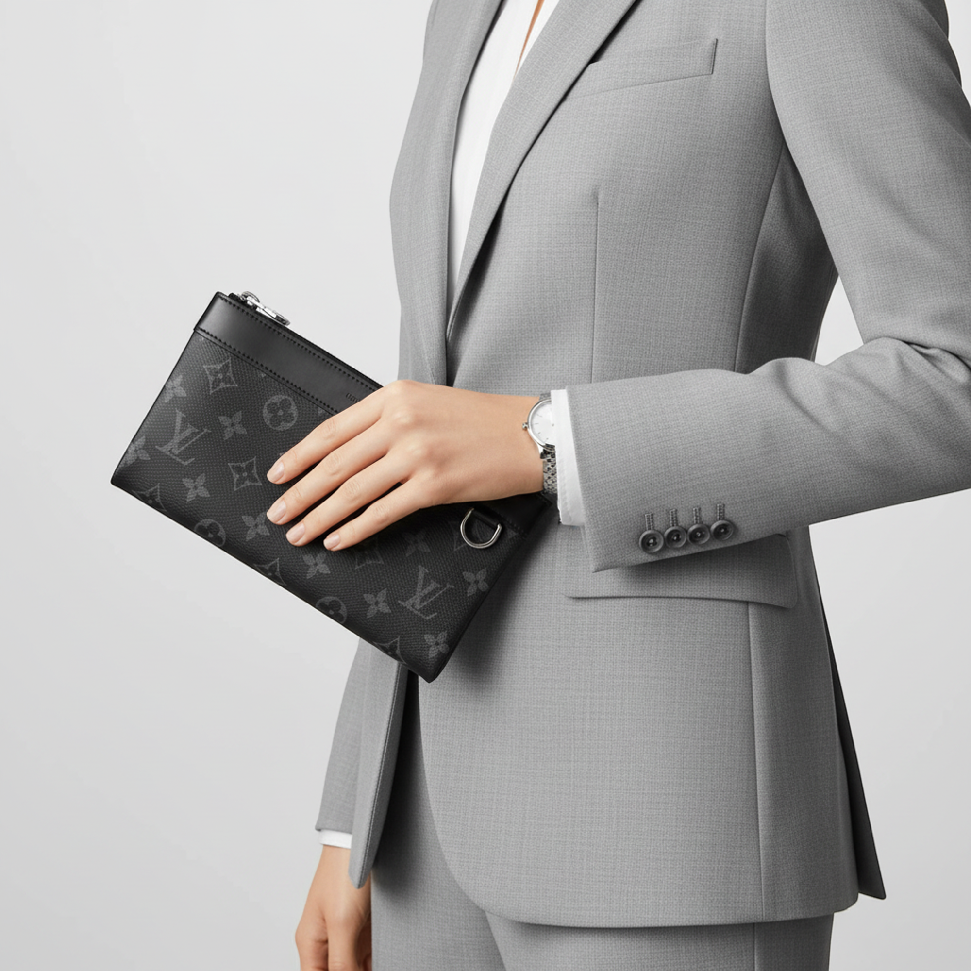 Louis Vuitton Pochette Discovery PM · Eclipse