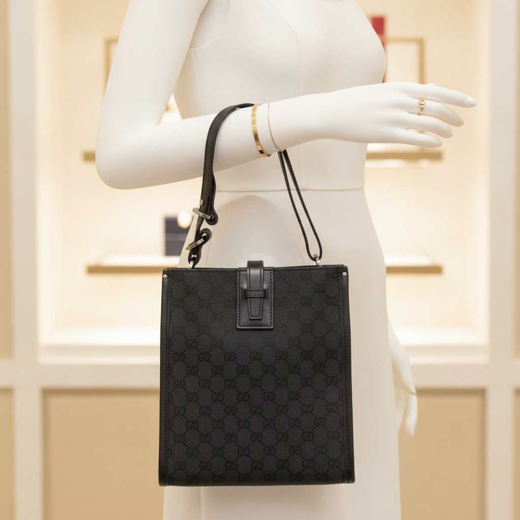 Gucci GG Canvas · Shoulder Bag