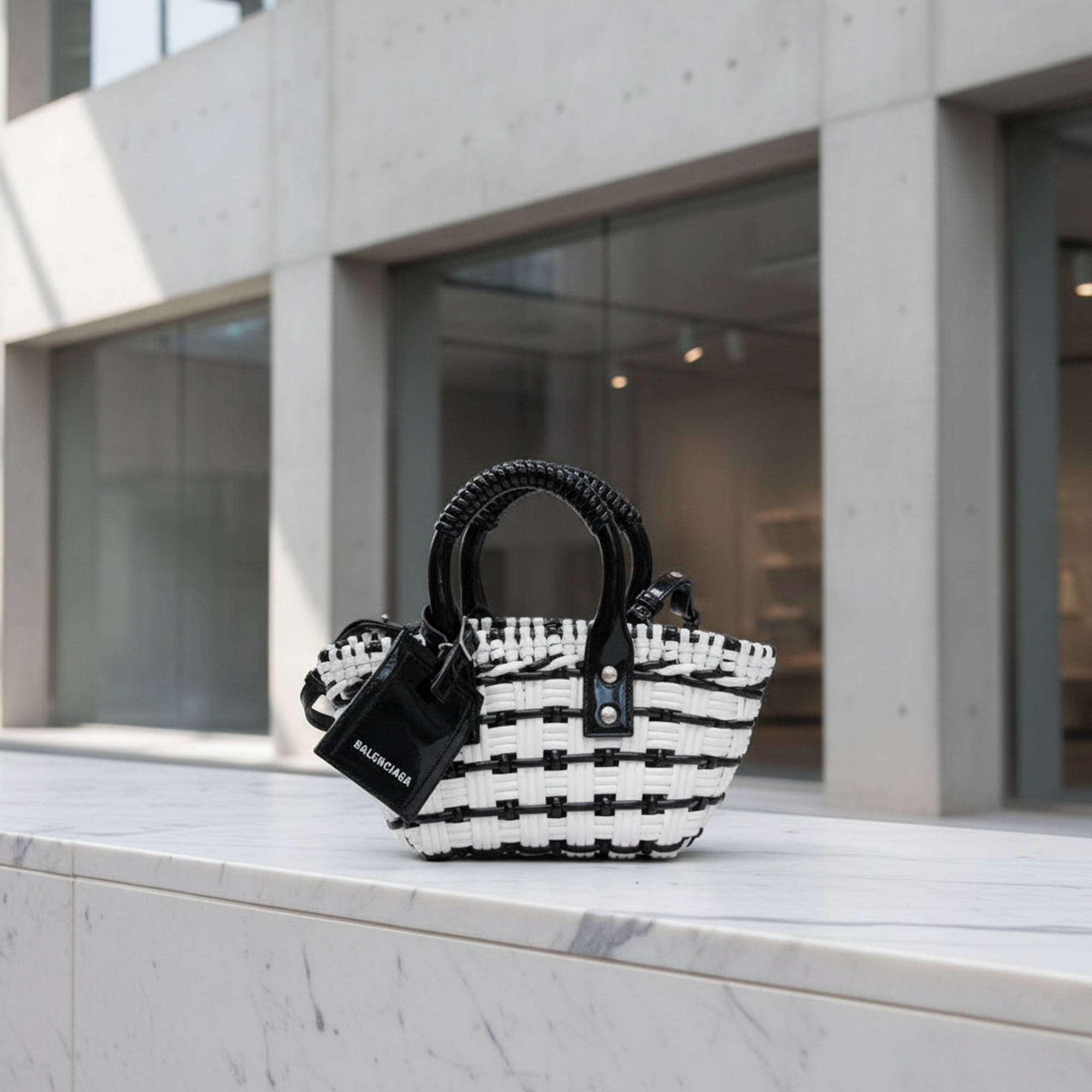 Balenciaga Bistro XXS · Enamel Leather