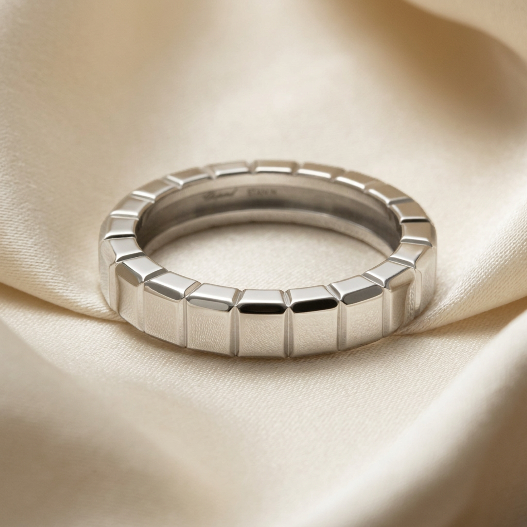 Chopard Ice Cube · 18K White Gold