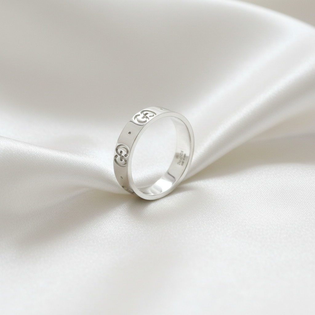 Gucci Icon · 18K White Gold