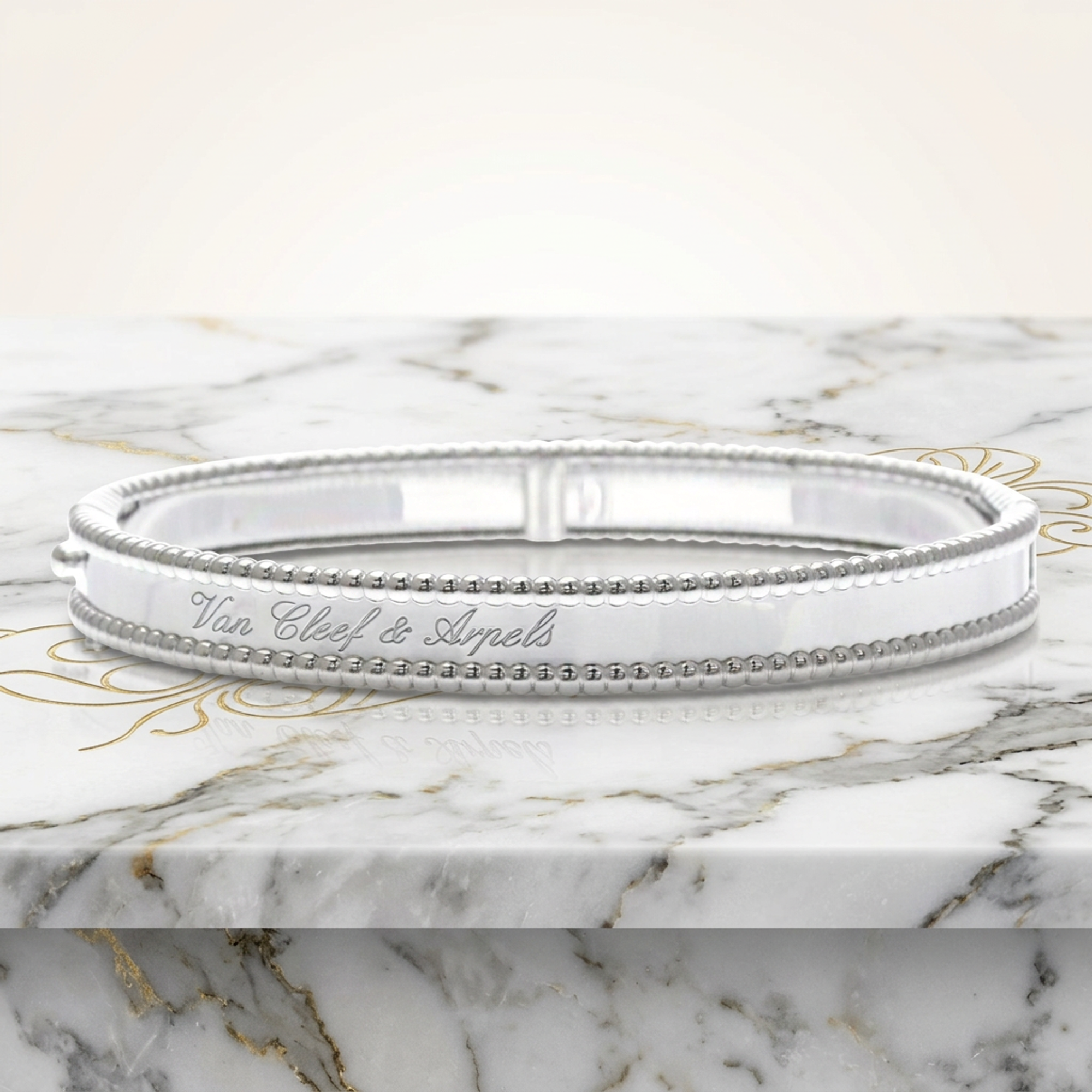 Van Cleef & Arpels Perle Signature · 18K
