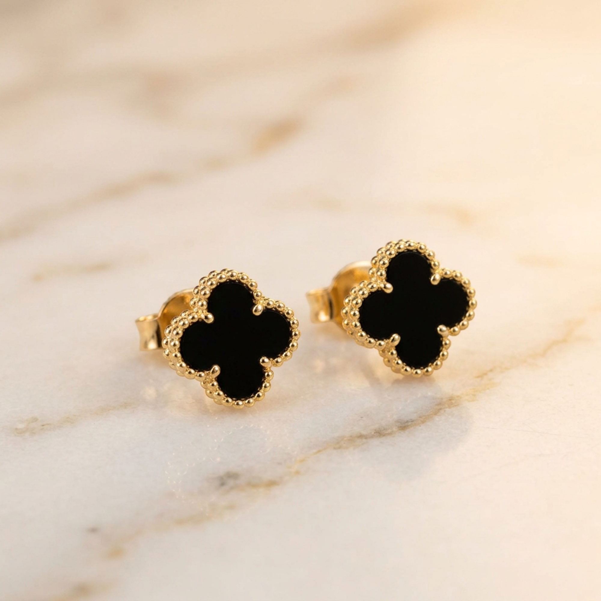 Van Cleef & Arpels Sweet Alhambra · Onyx