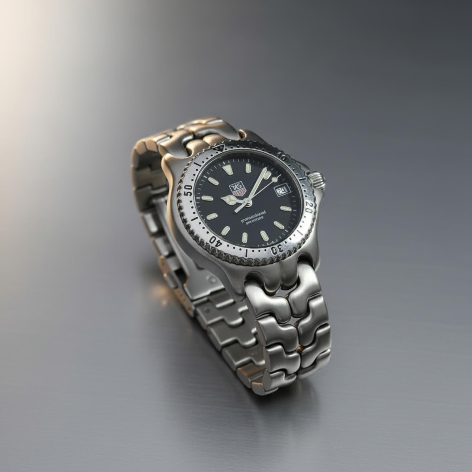 Tag Heuer Sel Professional 200M · Steel