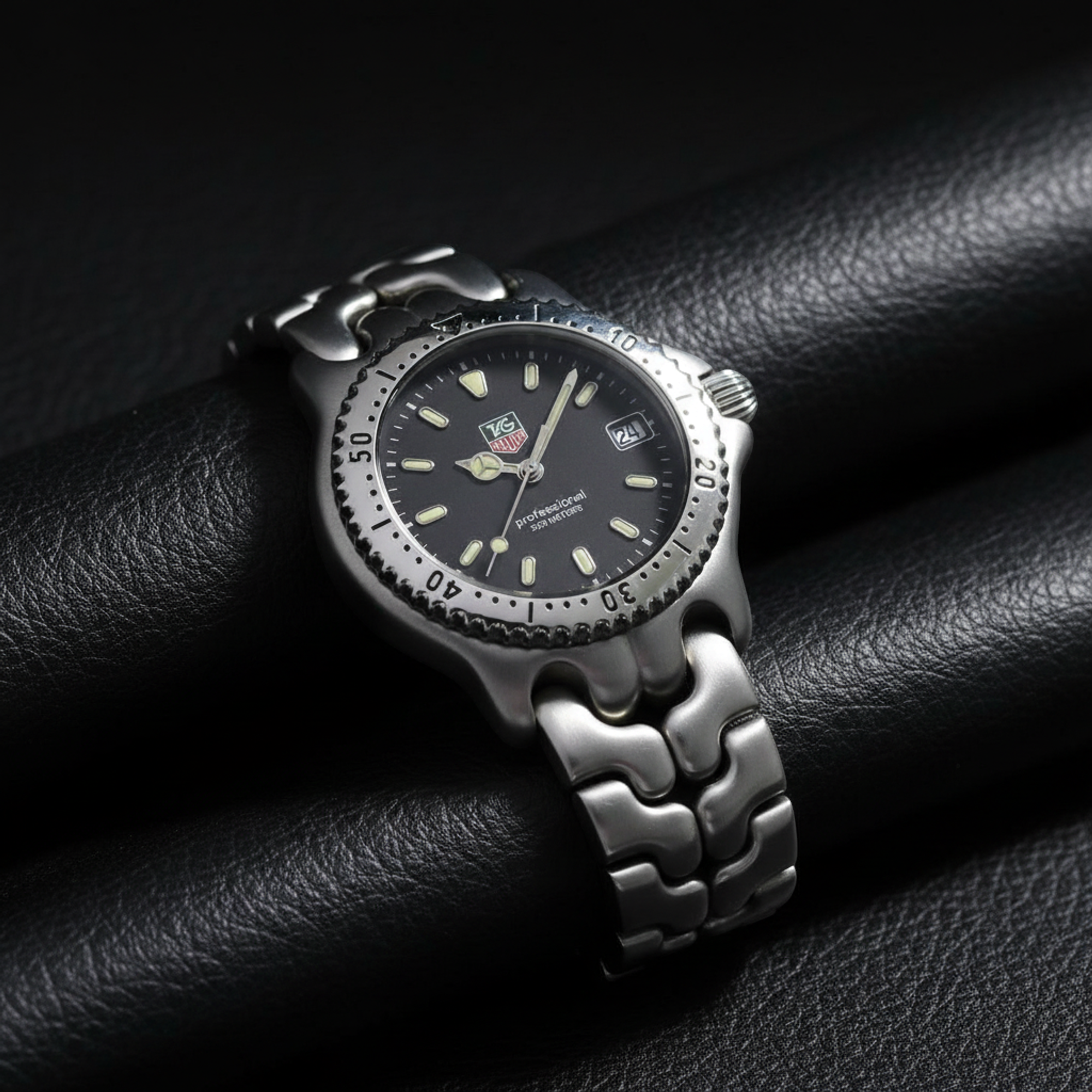 Tag Heuer Sel Professional 200M · Steel