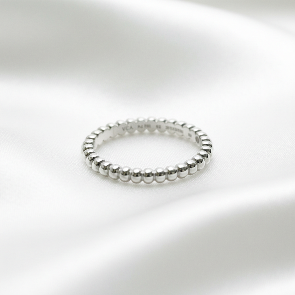 Van Cleef & Arpels Perle · 18K White Gold