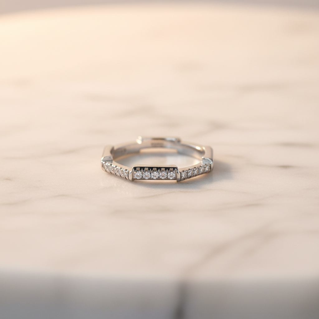 Gucci Link to Love · Platinum · Diamond