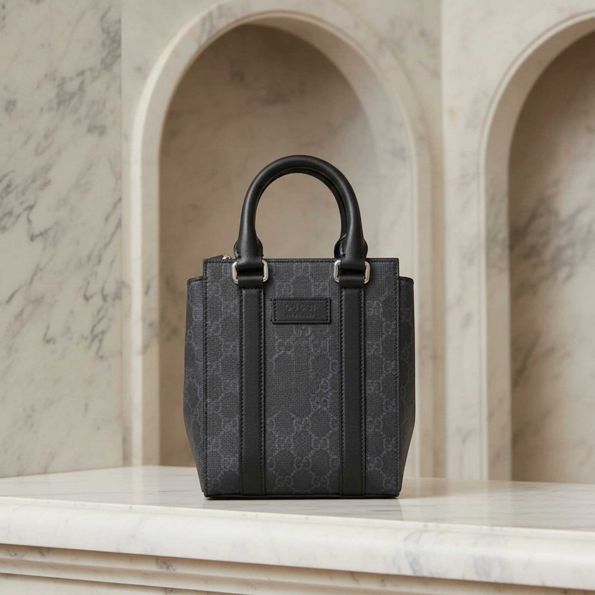 Gucci · GG Supreme Shoulder Bag