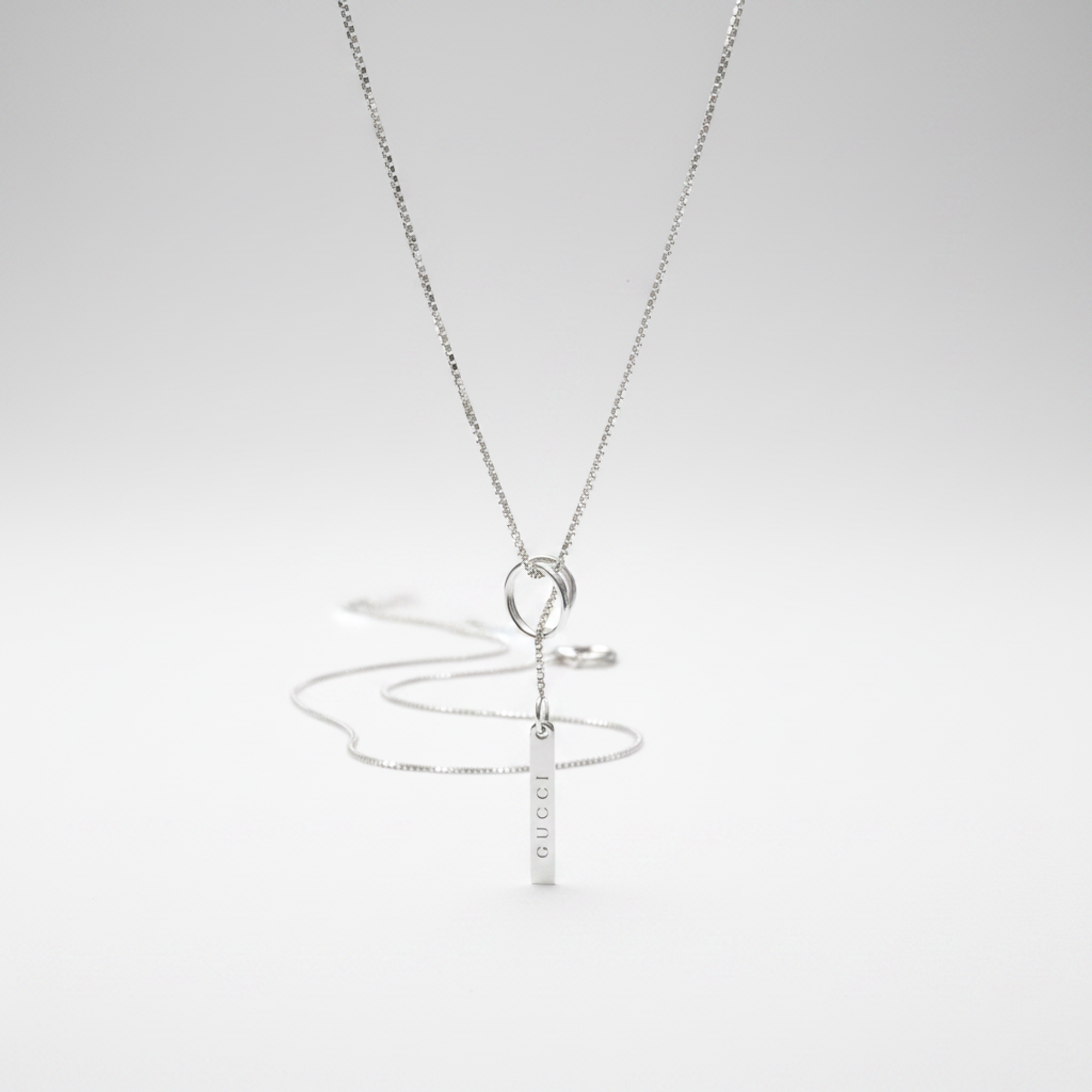 Gucci Lariat · 18K White Gold