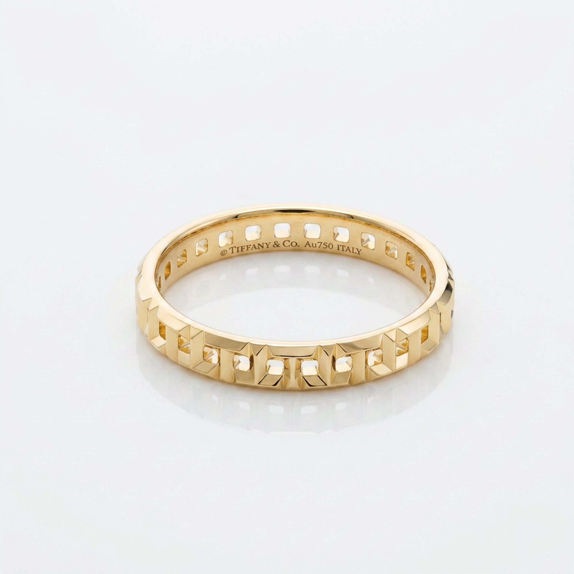 Tiffany T True Narrow · 18K Yellow Gold