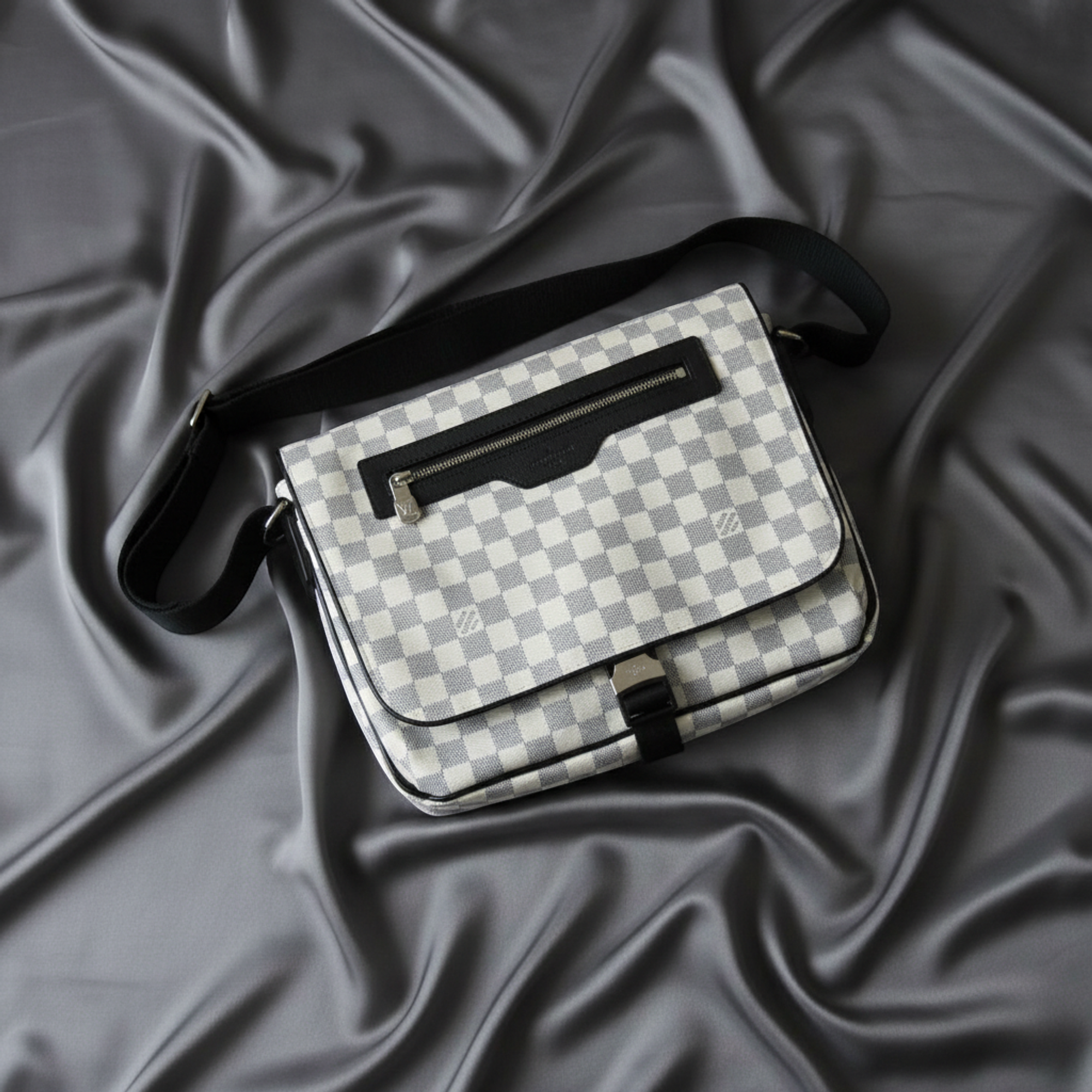 Louis Vuitton Damier Coast Matchpoint