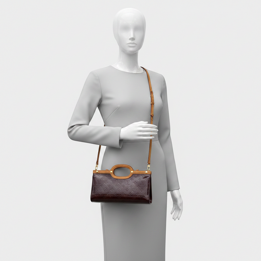 Louis Vuitton Roxbury Drive · Vernis Amarante