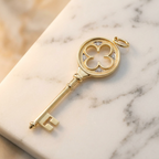 Tiffany Clover Key · 18K Yellow Gold · Diamond