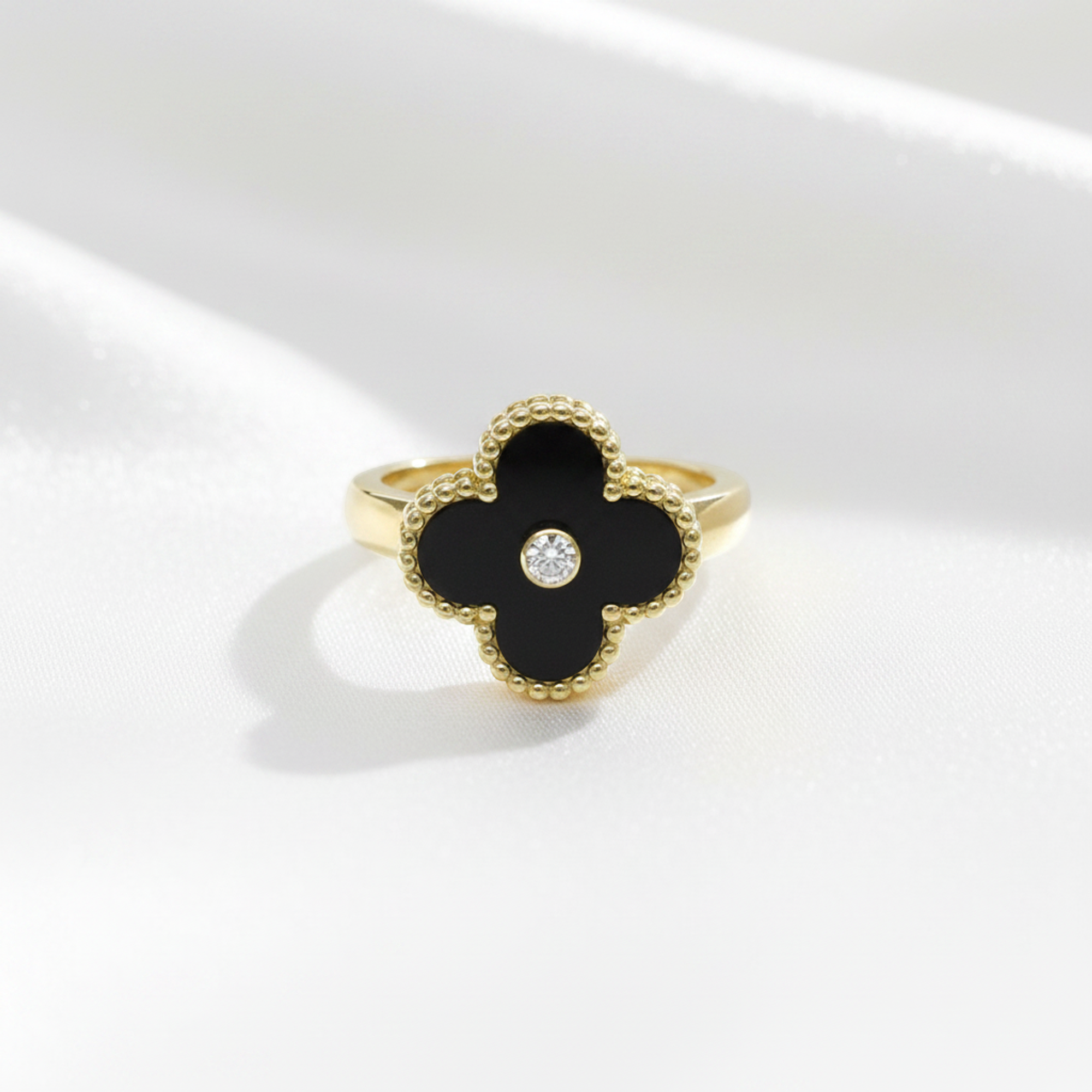 Van Cleef & Arpels Vintage Alhambra · Onyx