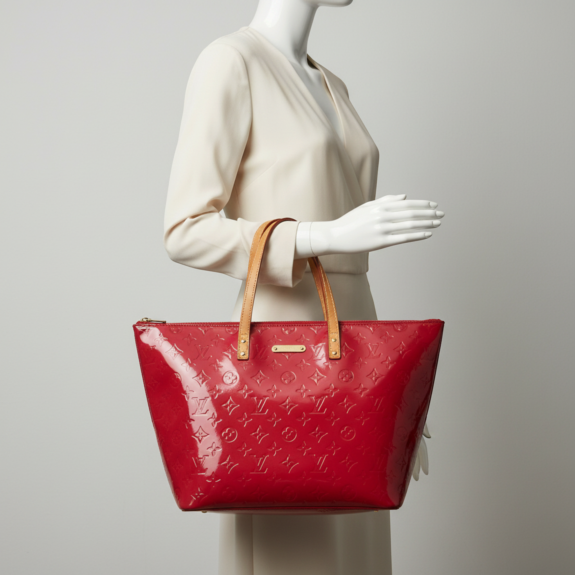 Louis Vuitton Bellevue GM · Vernis