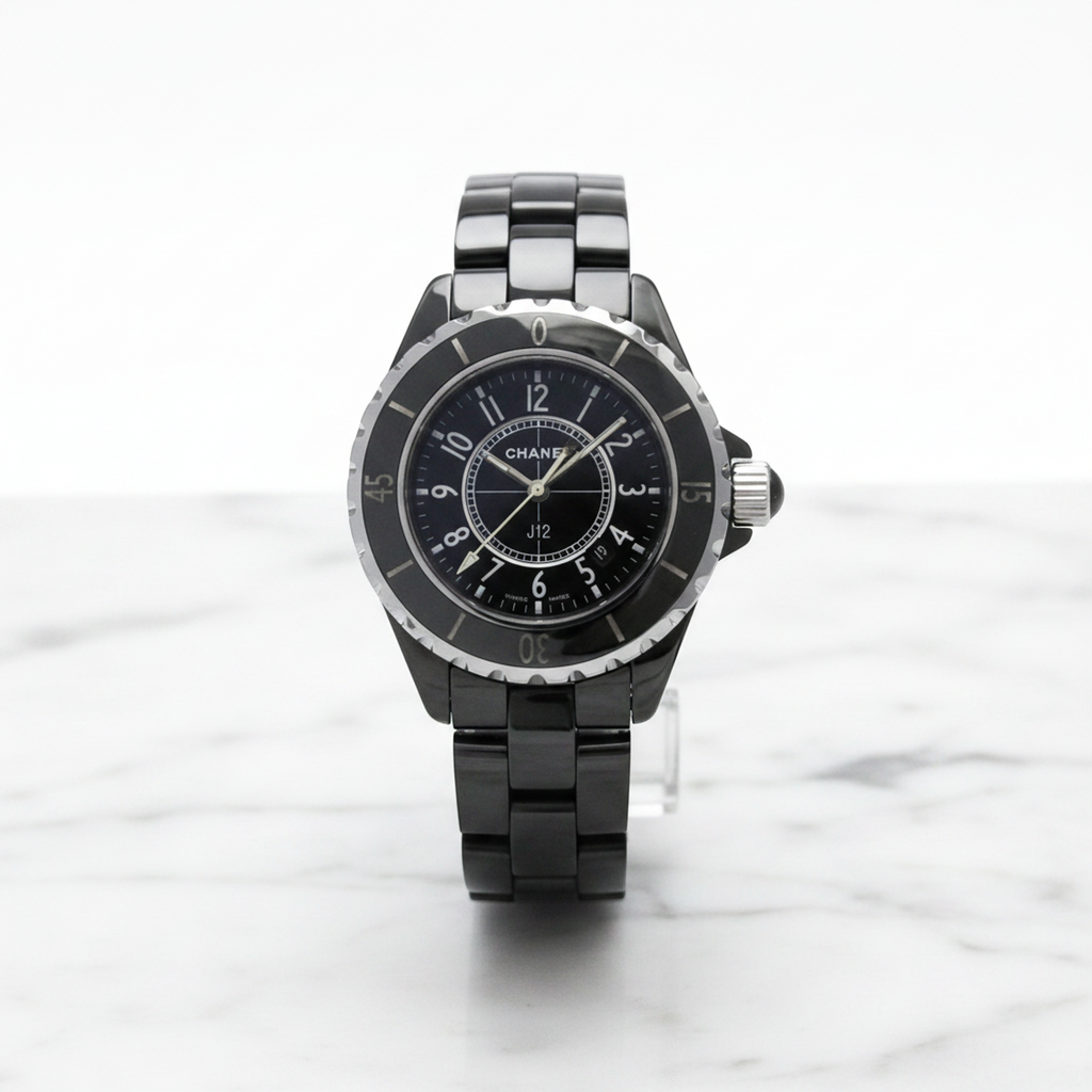 Chanel J12 · Ceramic · Quartz