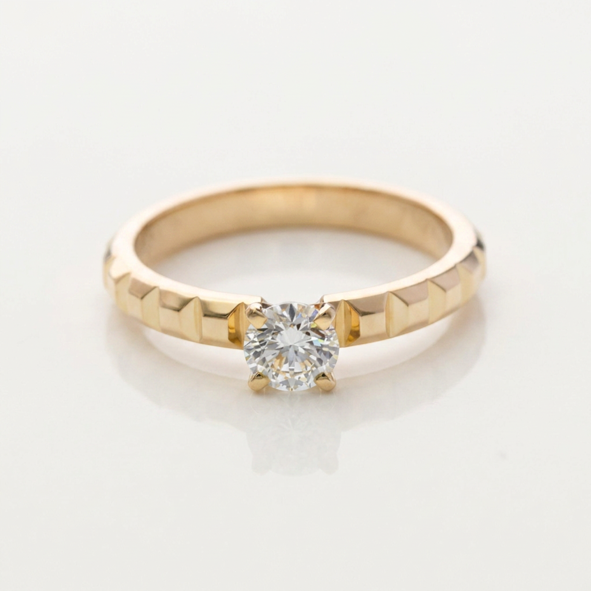 Boucheron Clou De Paris · Rose Gold · Diamond