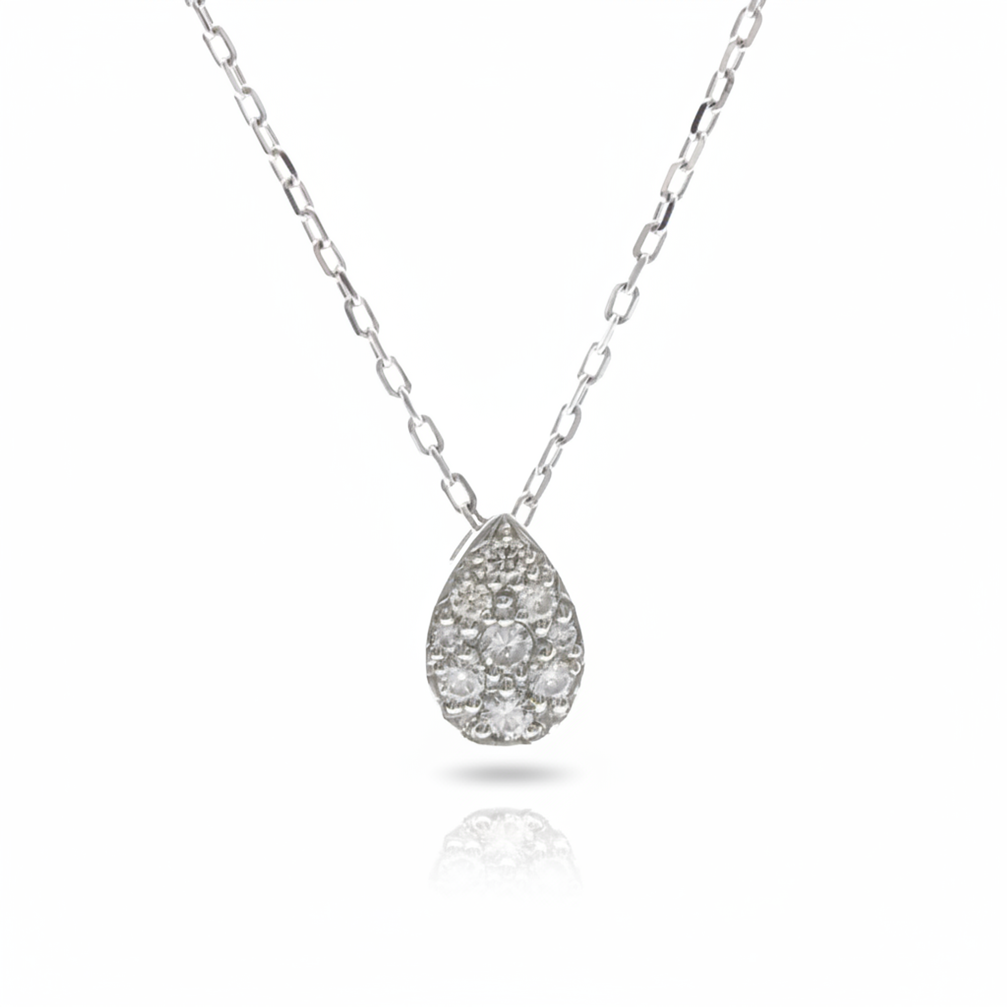 Vendome Aoyama · Pear Diamond · Platinum