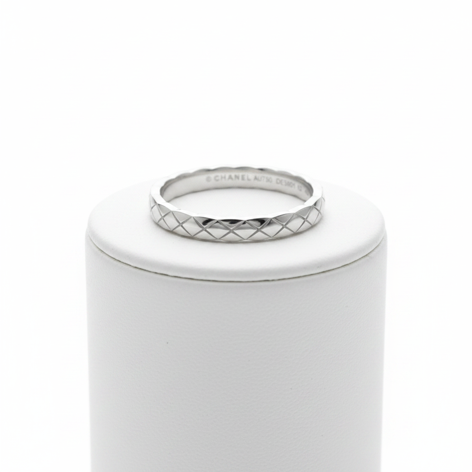 Chanel Coco Crush · 18K White Gold