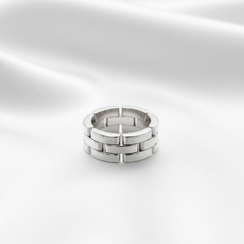 Cartier Maillon Panthère · 18K White Gold