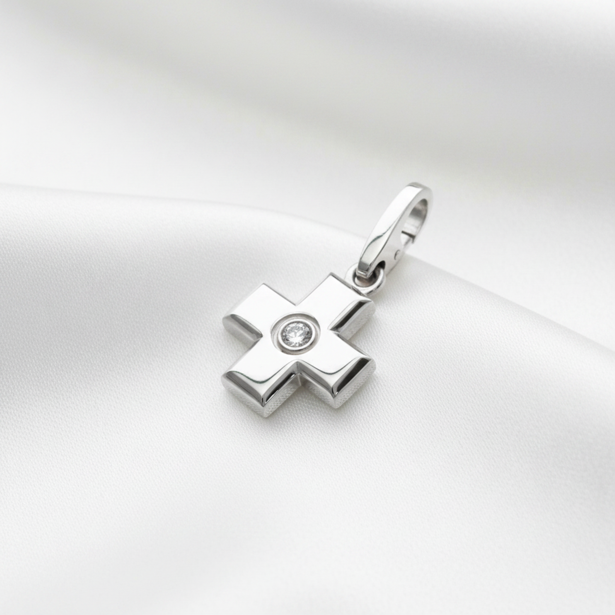 Cartier Cross · 18K White Gold · Diamond