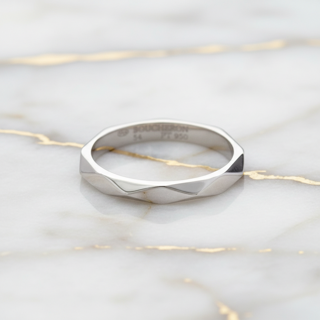 Boucheron Faceted · Platinum