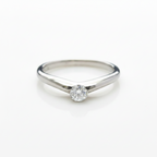 Tiffany Curved Band · Platinum · Diamond