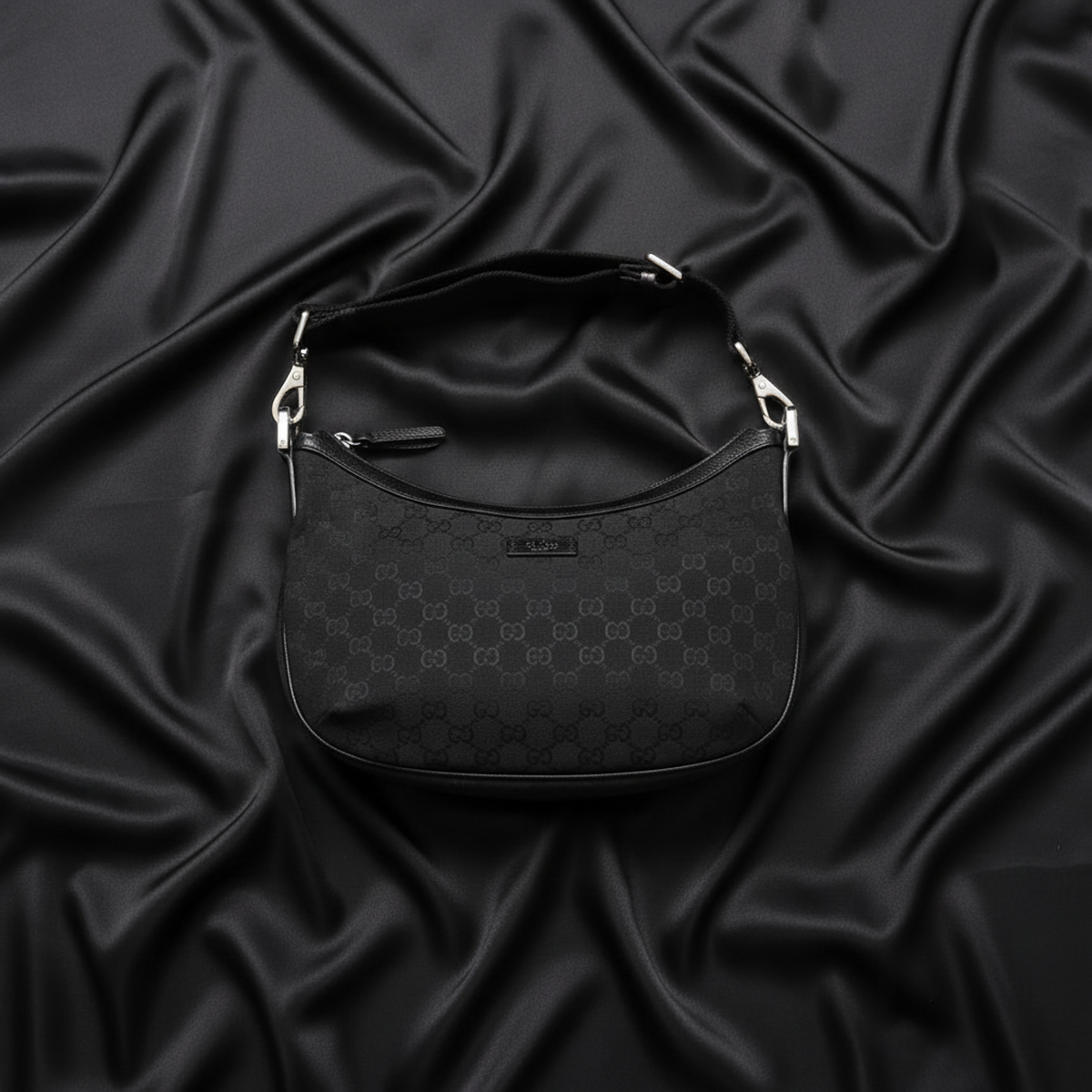 Gucci GG Canvas · Leather Shoulder Bag