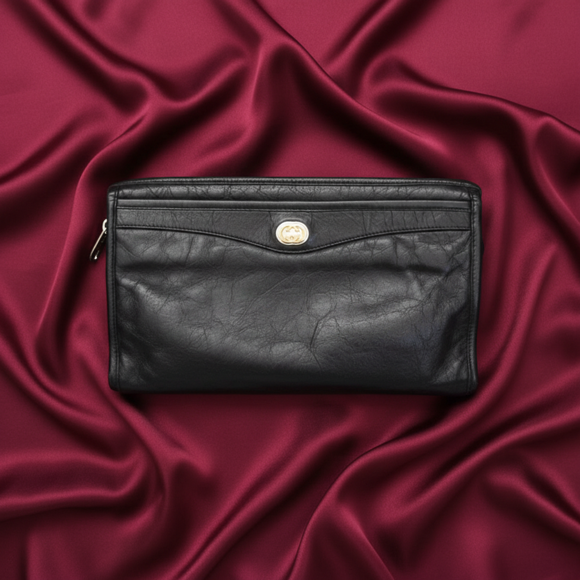 Gucci Interlocking · Leather Clutch