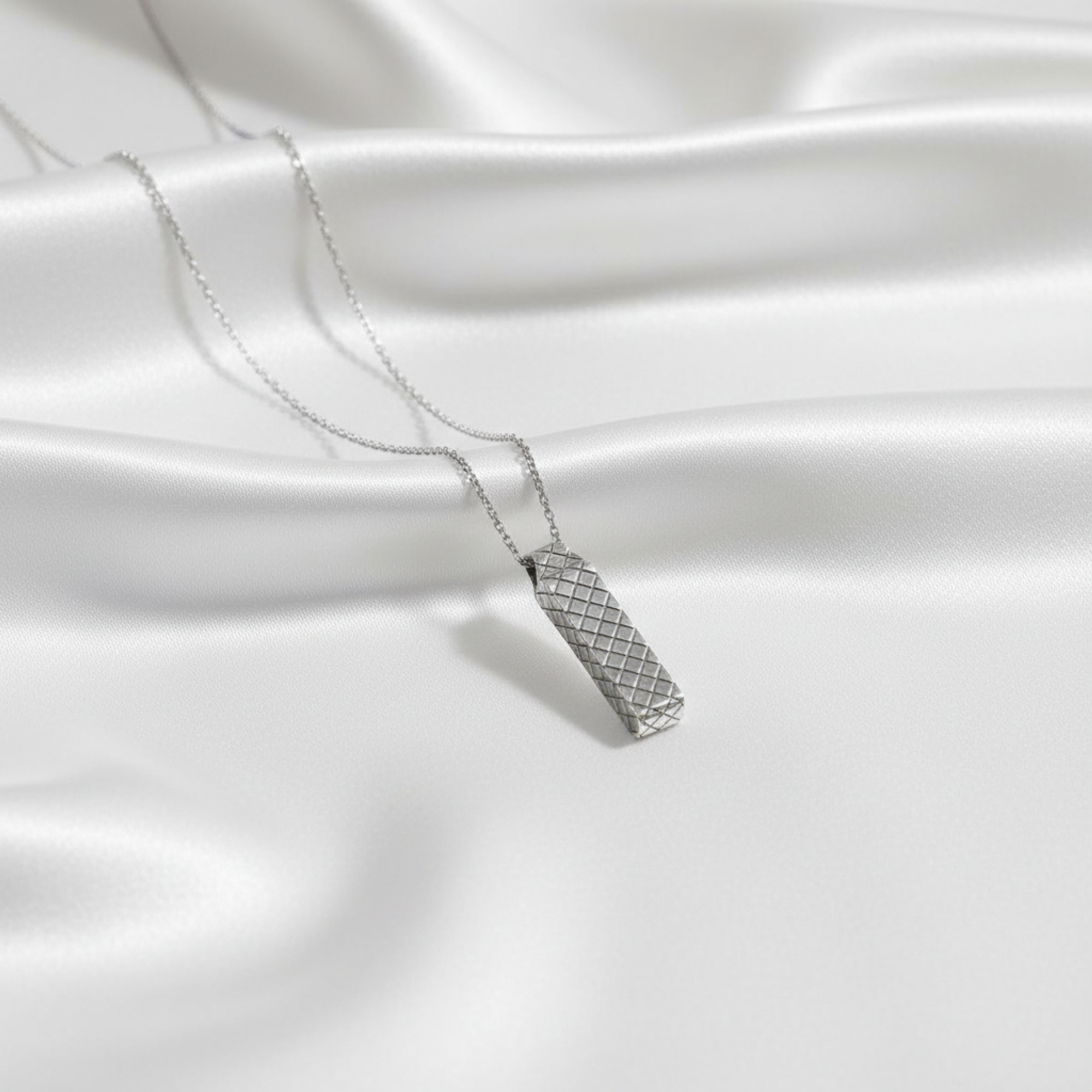 Bottega Veneta Intrecciato · Sterling Silver