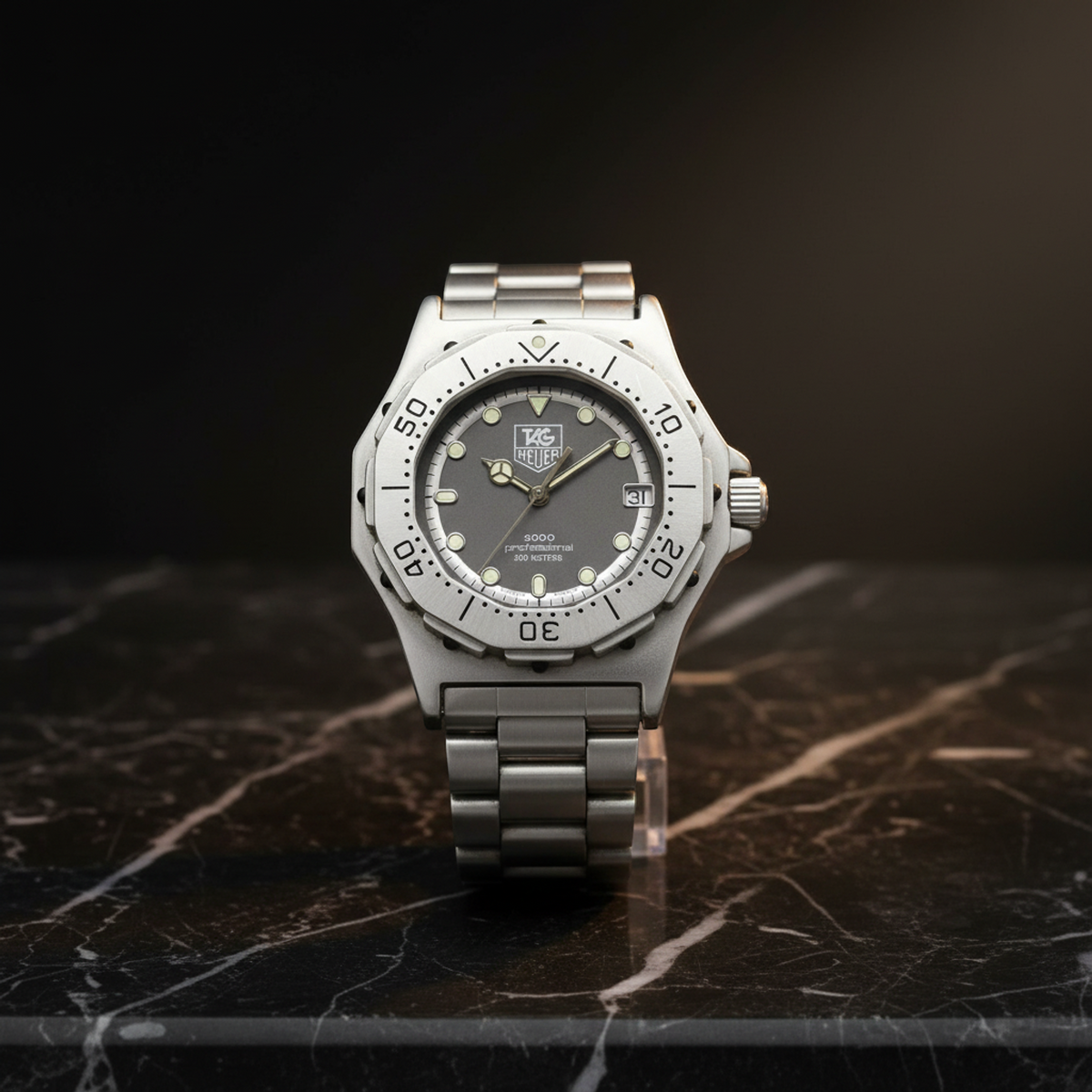 Tag Heuer 3000 · Steel · Quartz