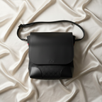 Gucci GG Canvas · Messenger Bag